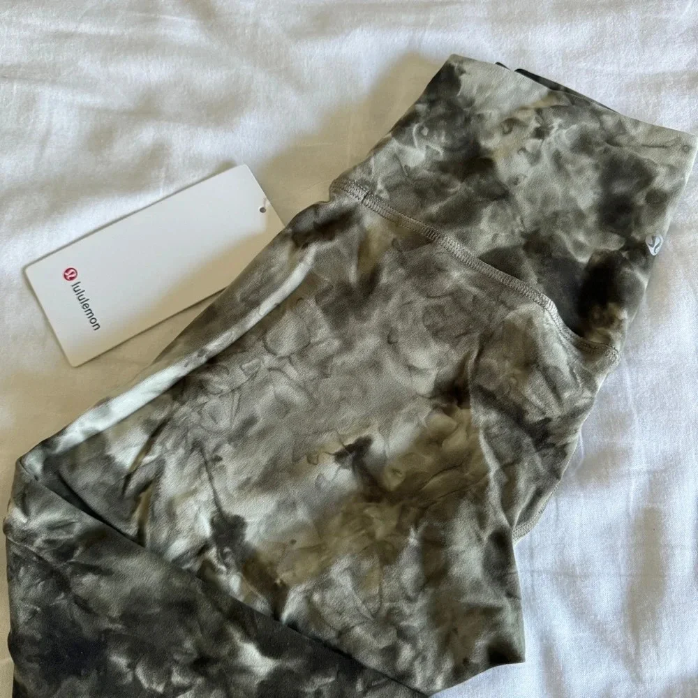 🆕 Lululemon Align Crop 21” Diamond Dye Light Sage Army Green Dark Olive
